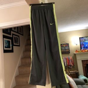 Boys Nike pants size large